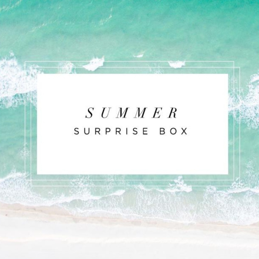 SUMMER SURPRISE HIGH END BEAUTY BOX🌴